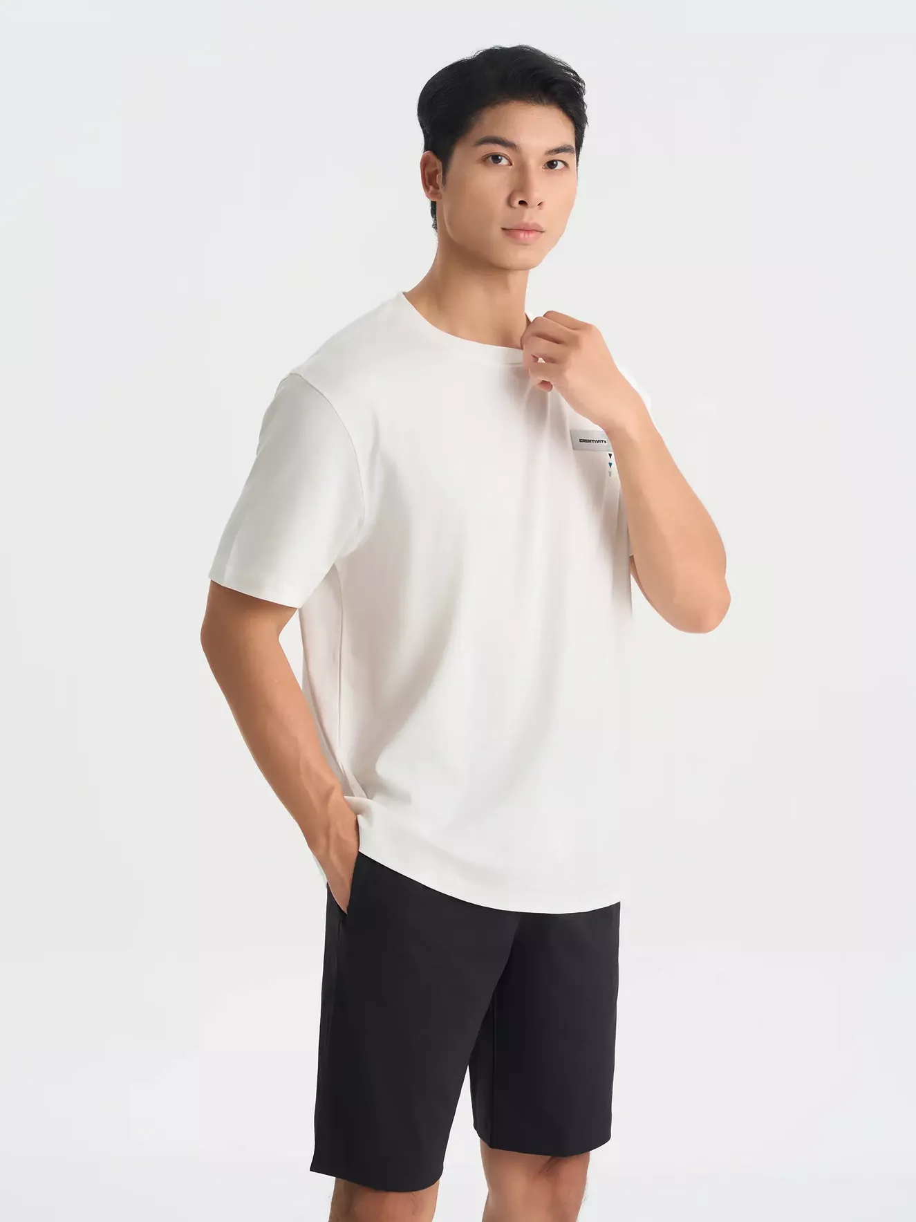 Áo Thun Thể Thao Nam PERATO Lifestyle Regular L0TSS5M015