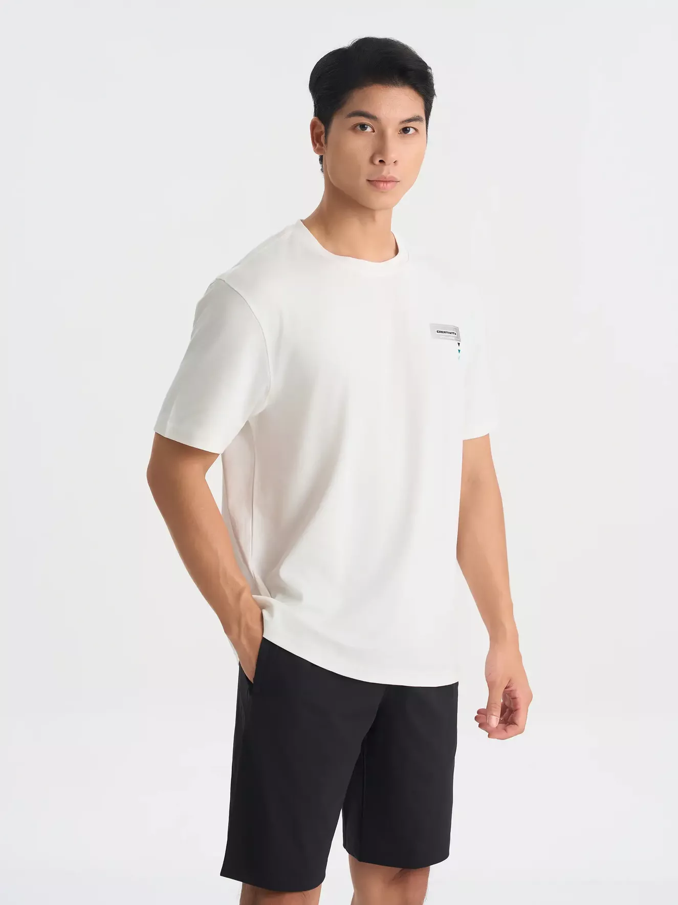 Áo Thun Thể Thao Nam PERATO Lifestyle Regular L0TSS5M015