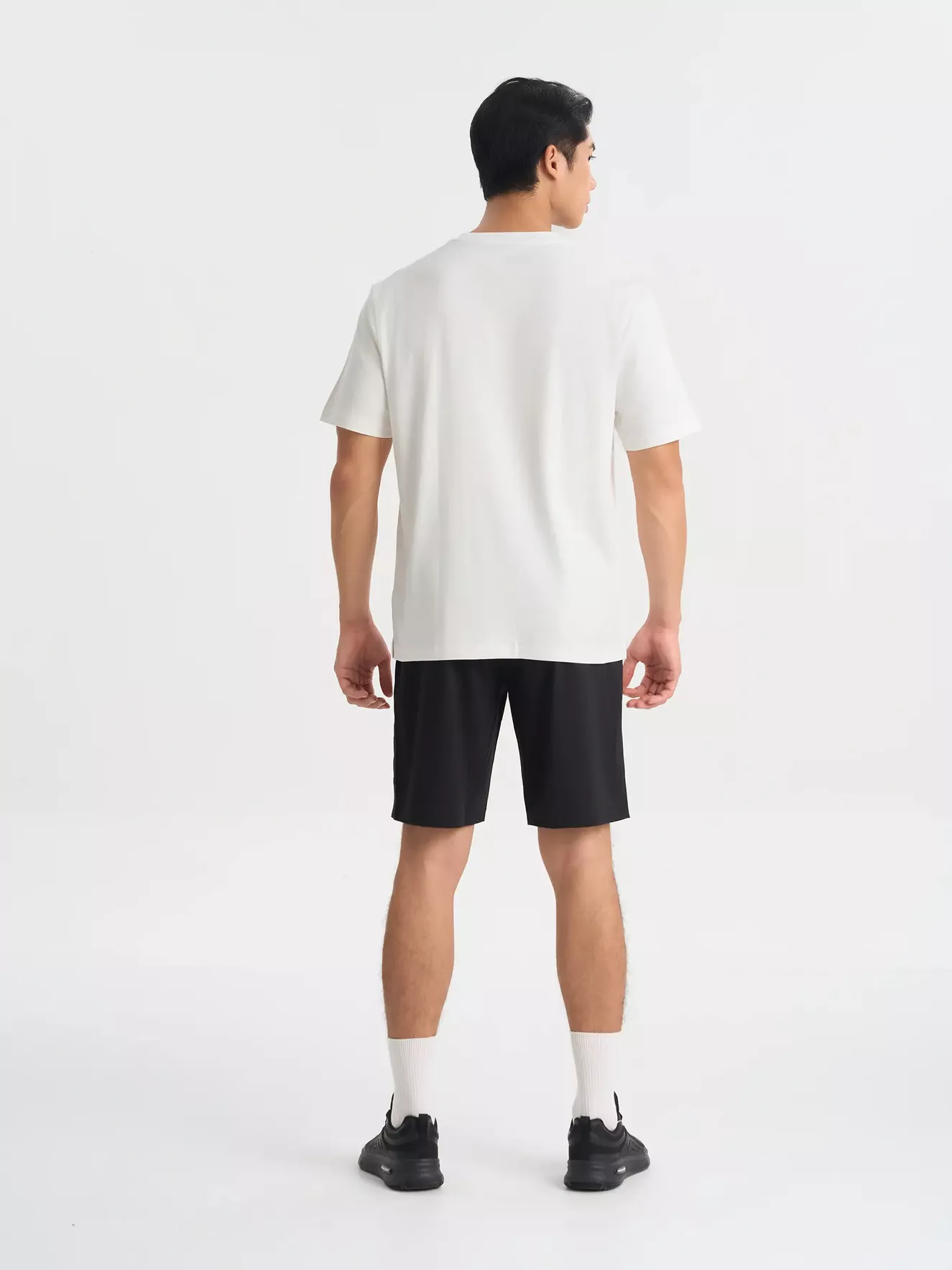 Áo Thun Thể Thao Nam PERATO Lifestyle Regular L0TSS5M015