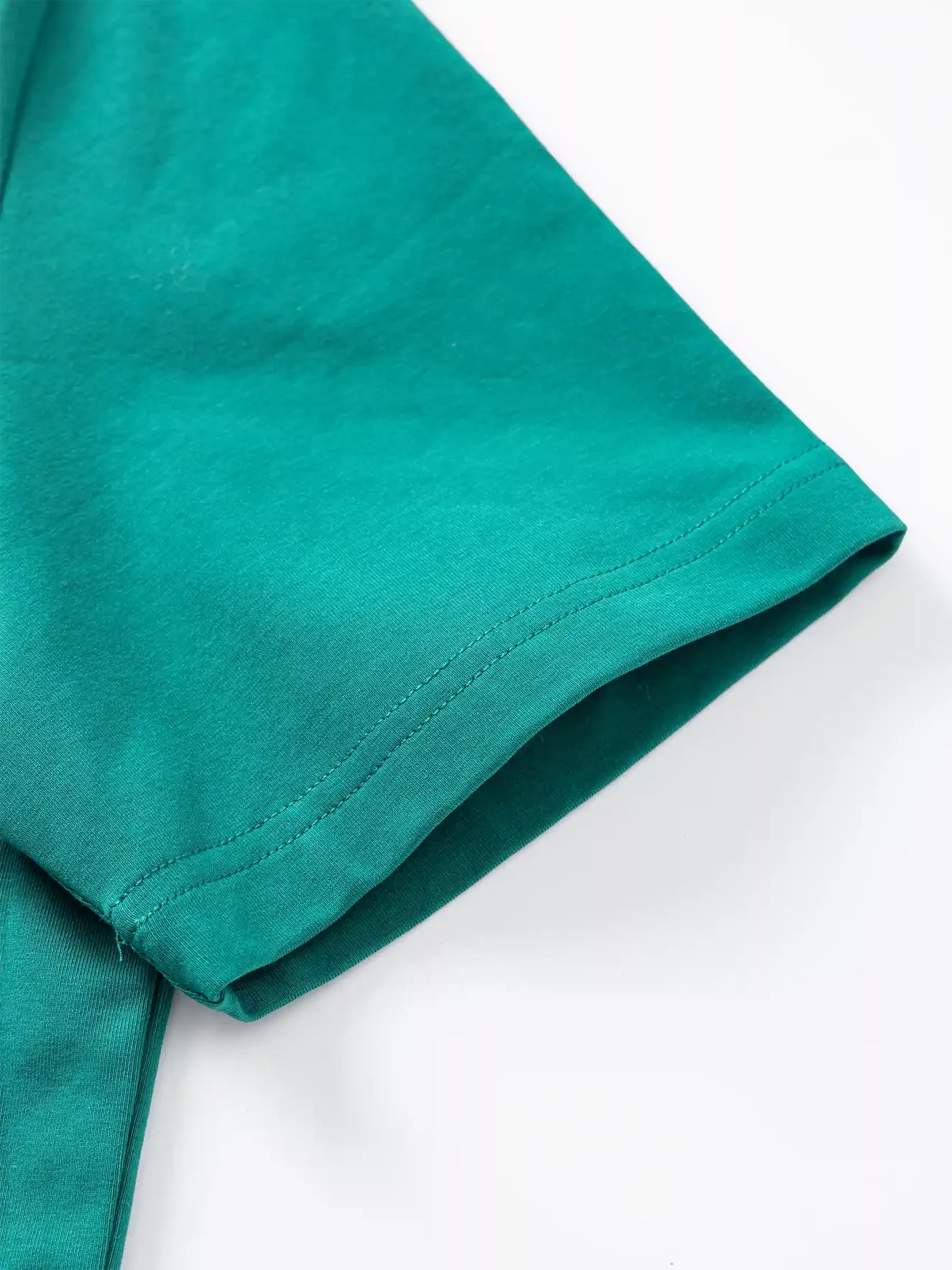 Áo Thun Thể Thao Nam PERATO Lifestyle Regular L0TSS5M015