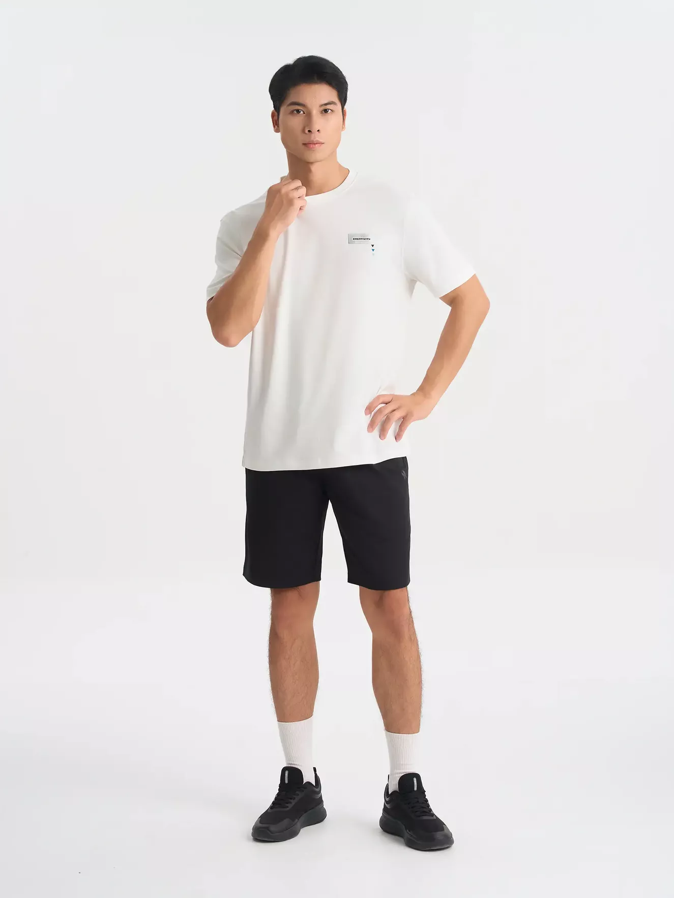 Áo Thun Thể Thao Nam PERATO Lifestyle Regular L0TSS5M028