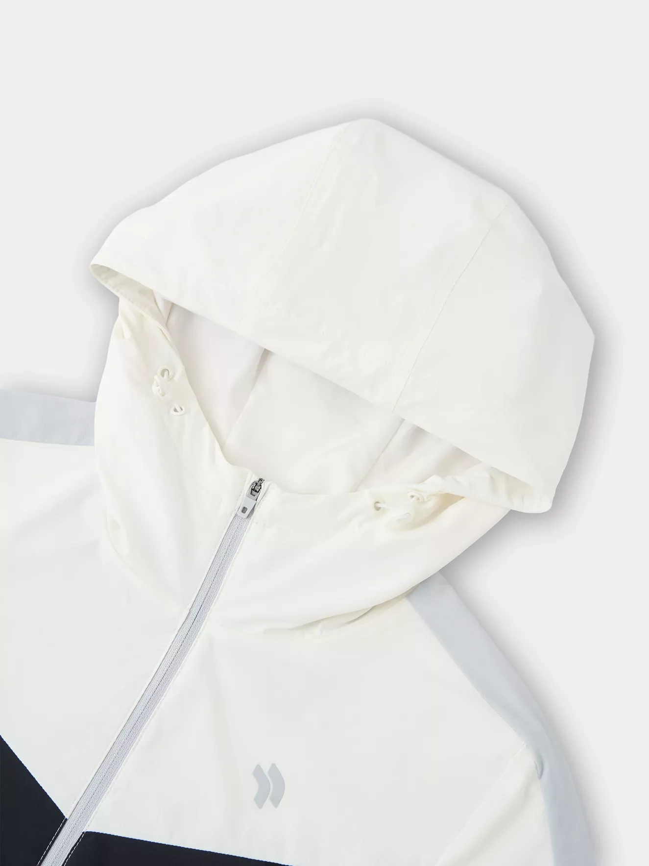 Áo Khoác Gió Nữ PERATO Phong Cách Training Can Phối TBKGW5W021