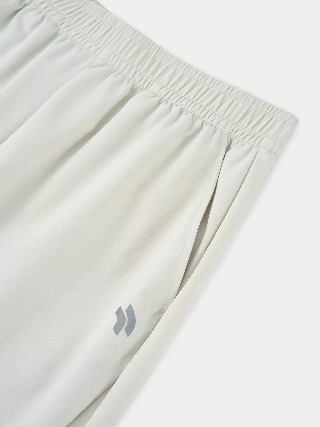 Quần Gió Dài Nữ Phong Cách Training PERATO Phom Regular T0QGW5W016