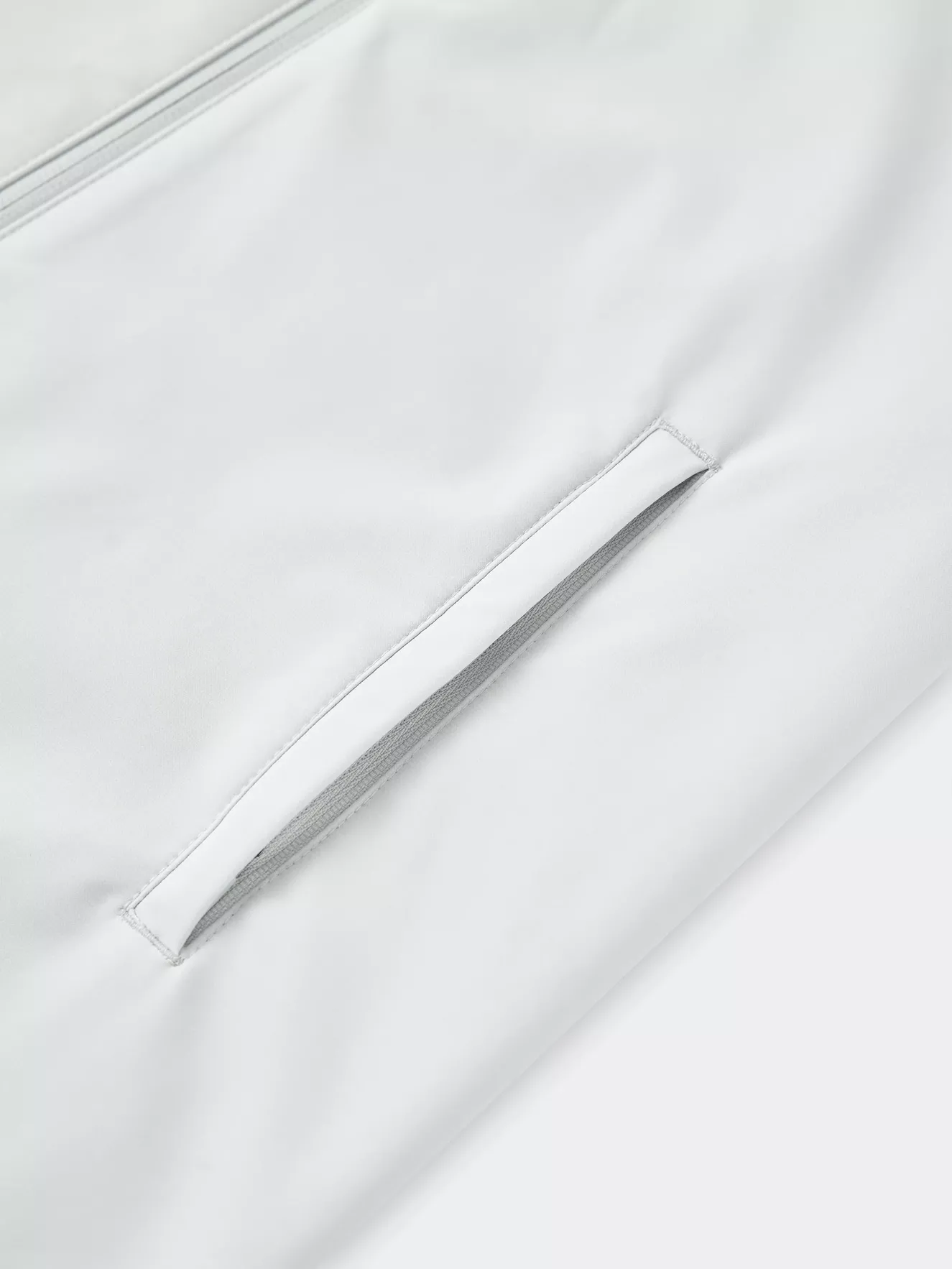 Set Bộ Gió PERATO Nam Phong Cách Training Năng Động TBGW5M021