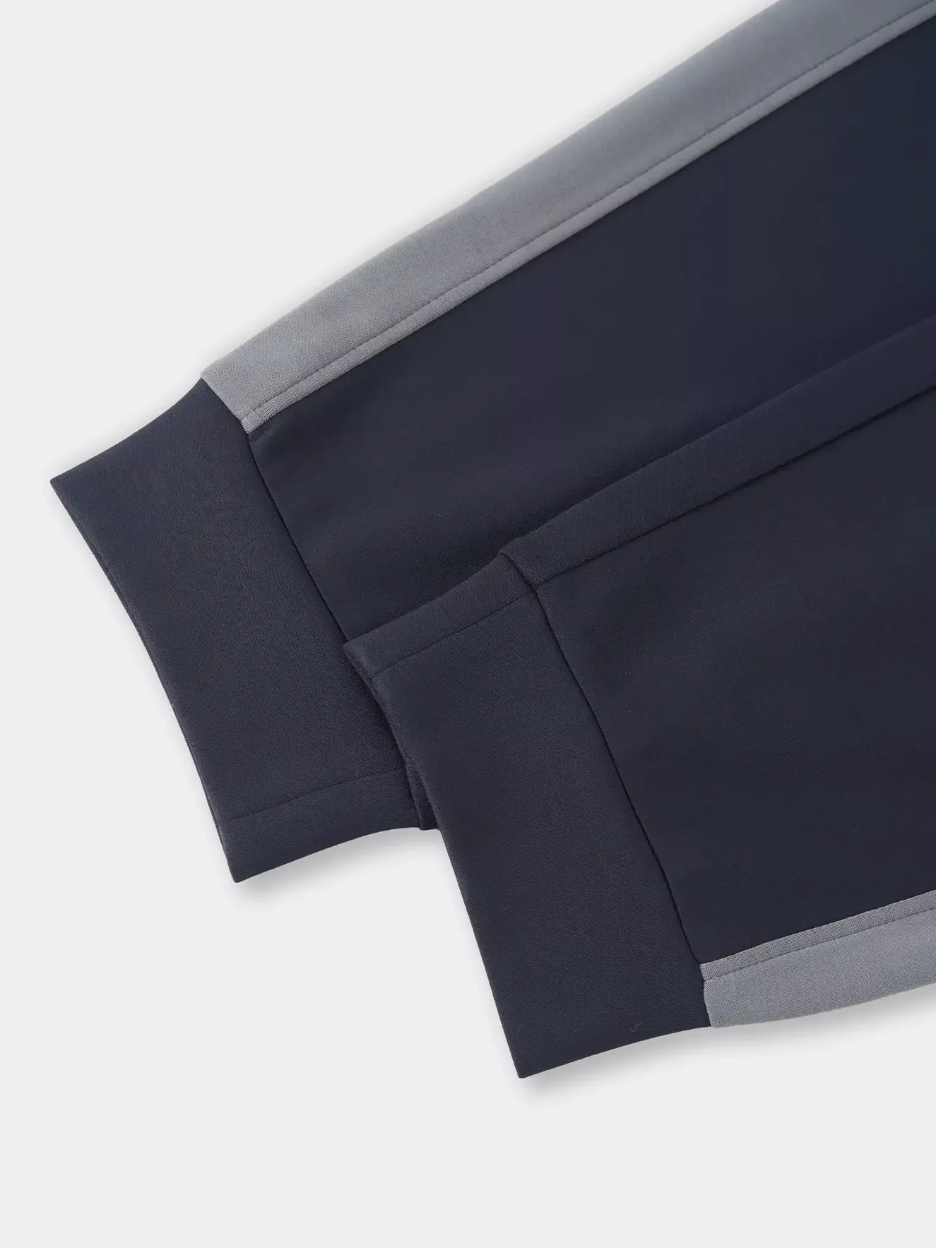 Set Bộ Nỉ Nam Cổ Tròn PERATO Phong Cách Training Can Phối TBNW5M043