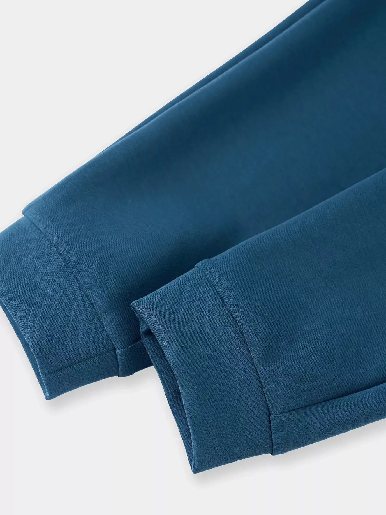 Quần Nỉ Nam Can Phối PERATO Phong Cách Training Phom Regular TBQNW5M012