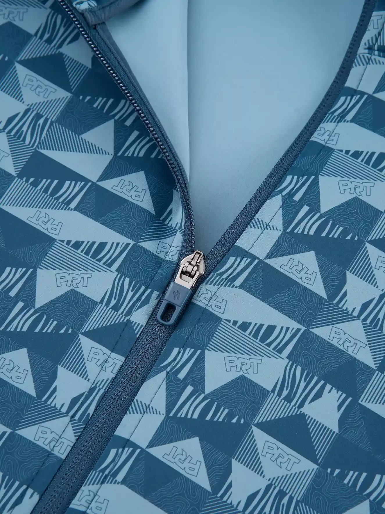 Áo Khoác Nỉ Nam PERATO Phong Cách Training Thiết Kế Họa Tiết T0KNW5M001