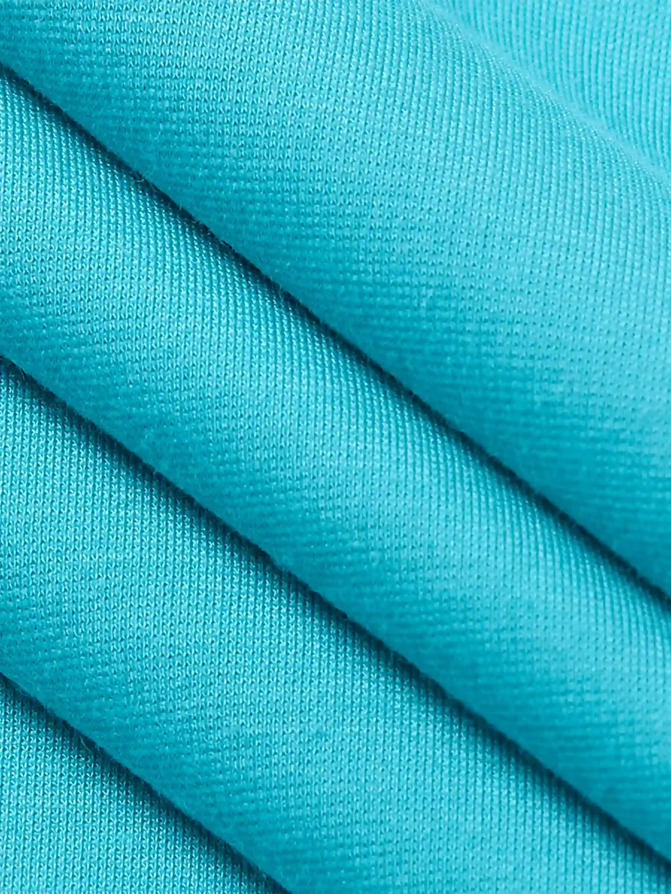 Áo Thun Nam Bé Trai PERATO Phom Regular Phong Cách Lifestyle L0TSS6B003