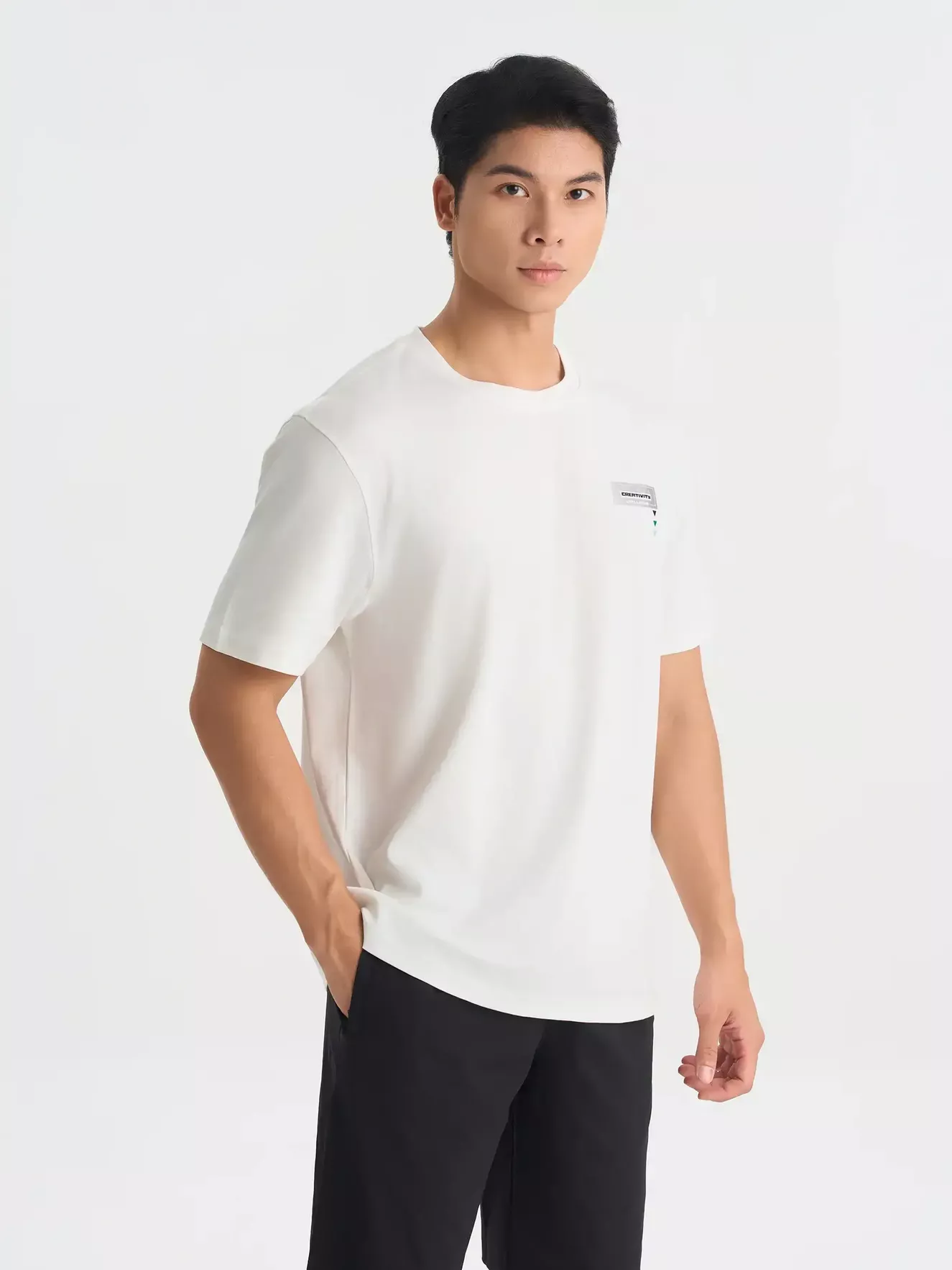 Áo Thun Thể Thao Nam PERATO Lifestyle Regular L0TSS5M015