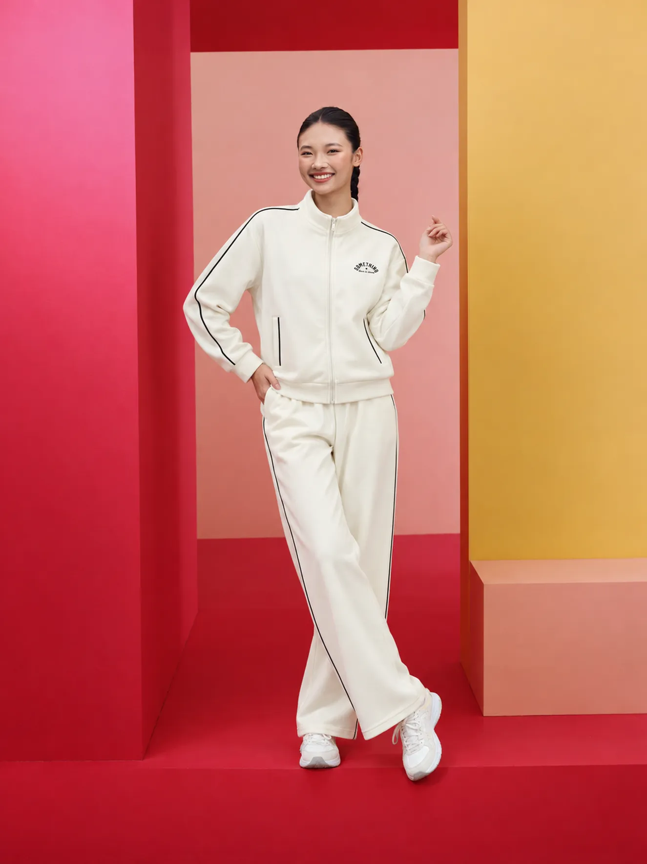Set Bộ Nỉ Khóa Nữ SOFT EDGE 5S FASHION Phối Line Hiện Đại WBNK26018