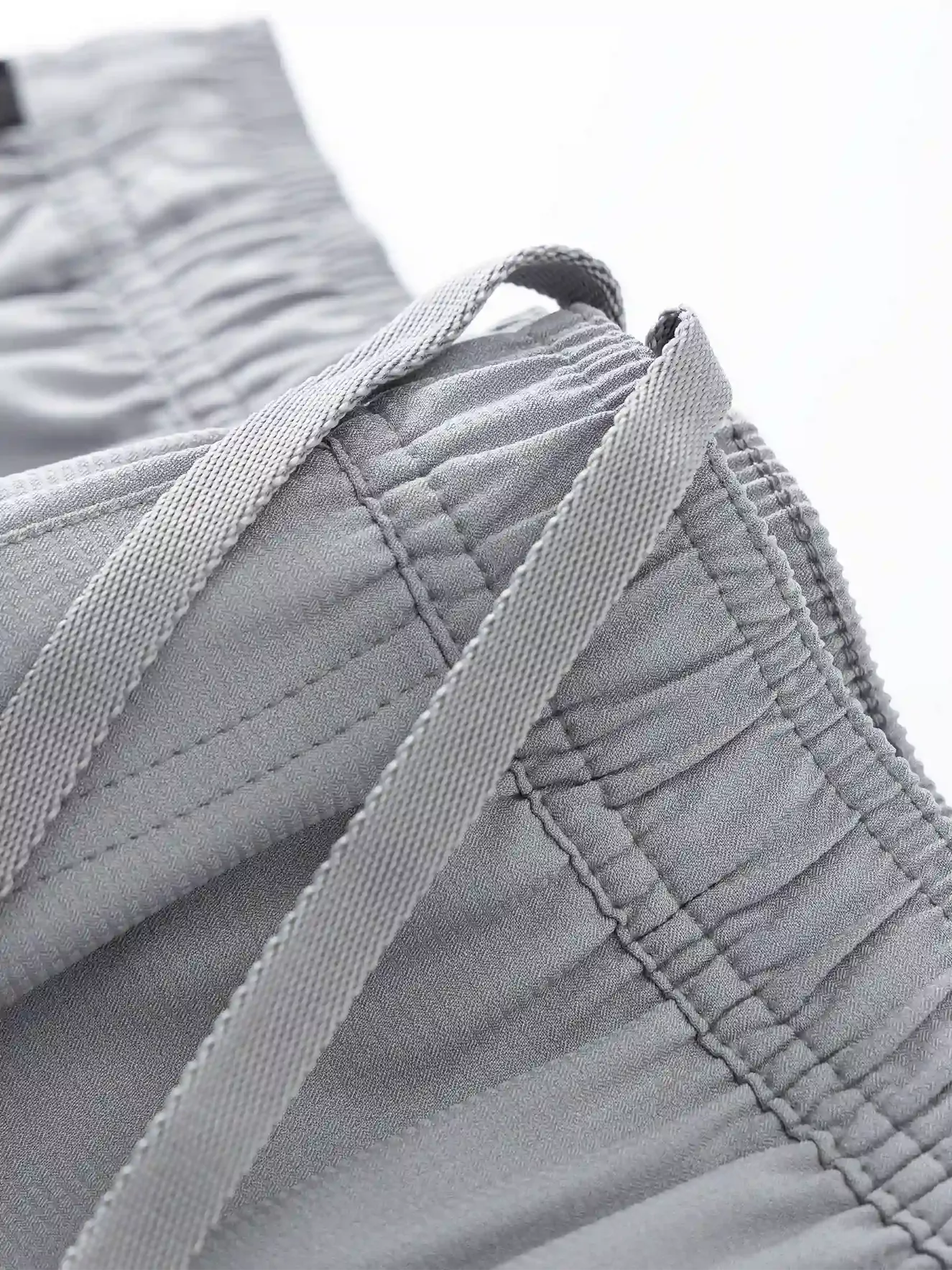 Quần Short Thể Thao Nam Cạp Chun Can Phối Regular QST24001