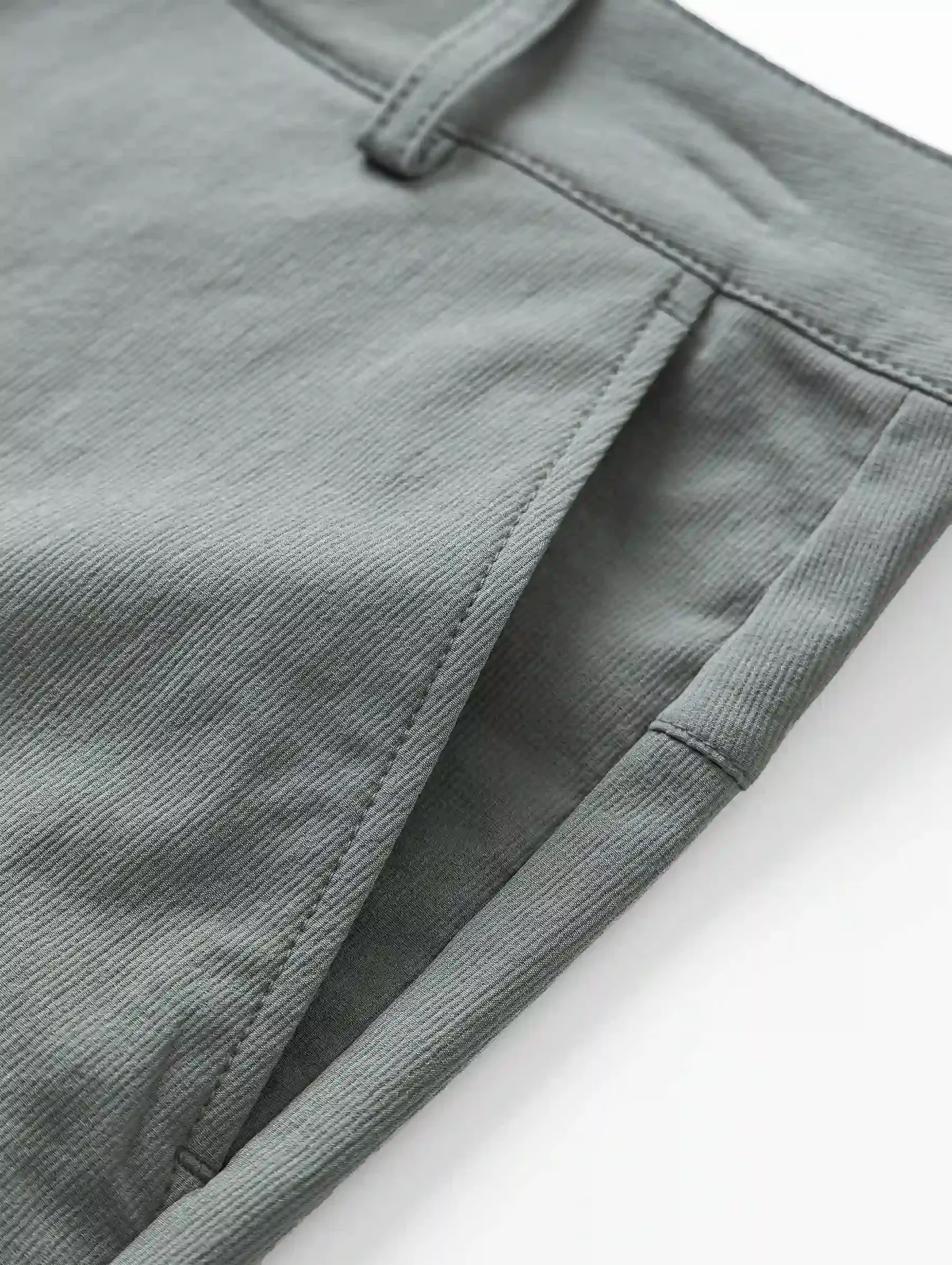 Quần Short Thể Thao Nam Cạp Cúc Trơn Basic Regular QST24021