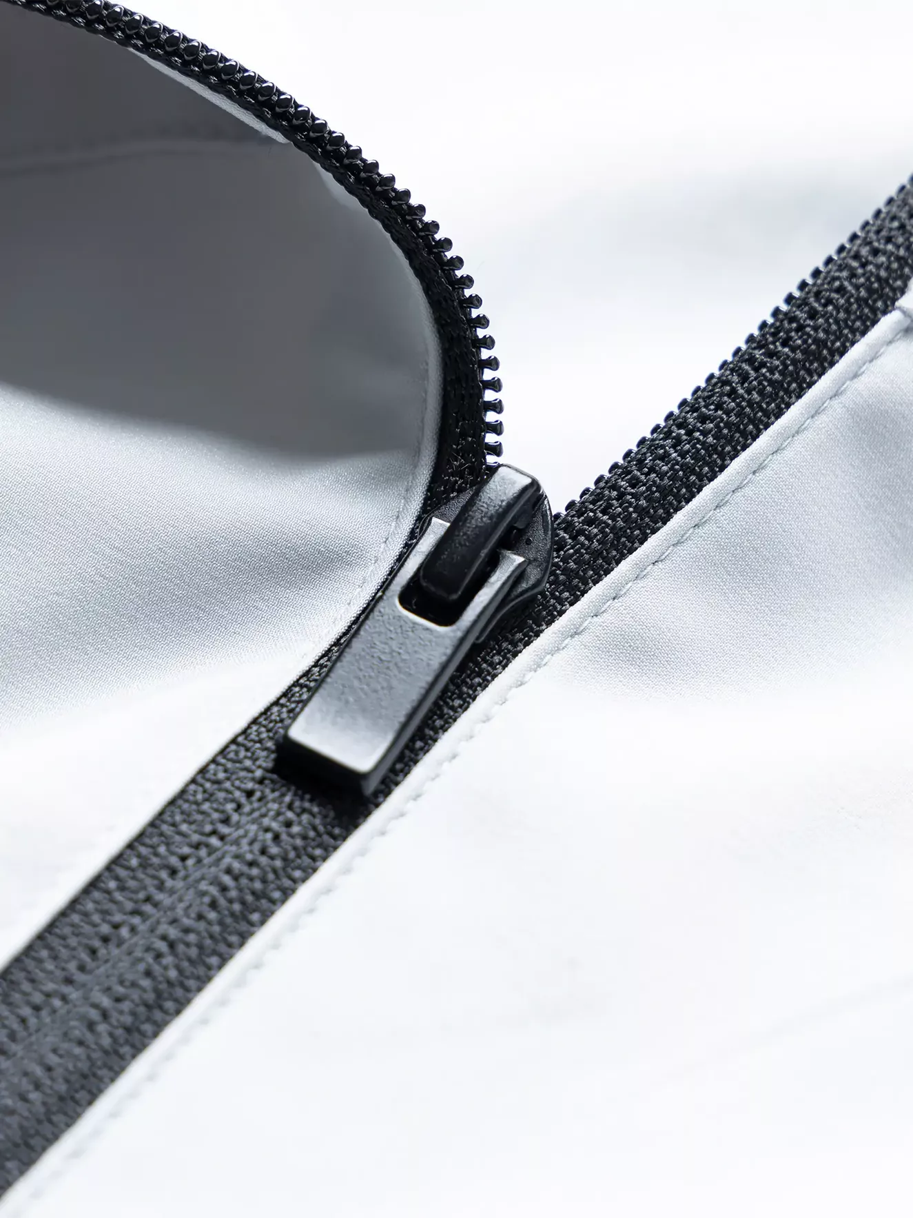 Áo Khoác Gió Nam 5S Fashion Trượt Nước Phom Slimfit AKG23016