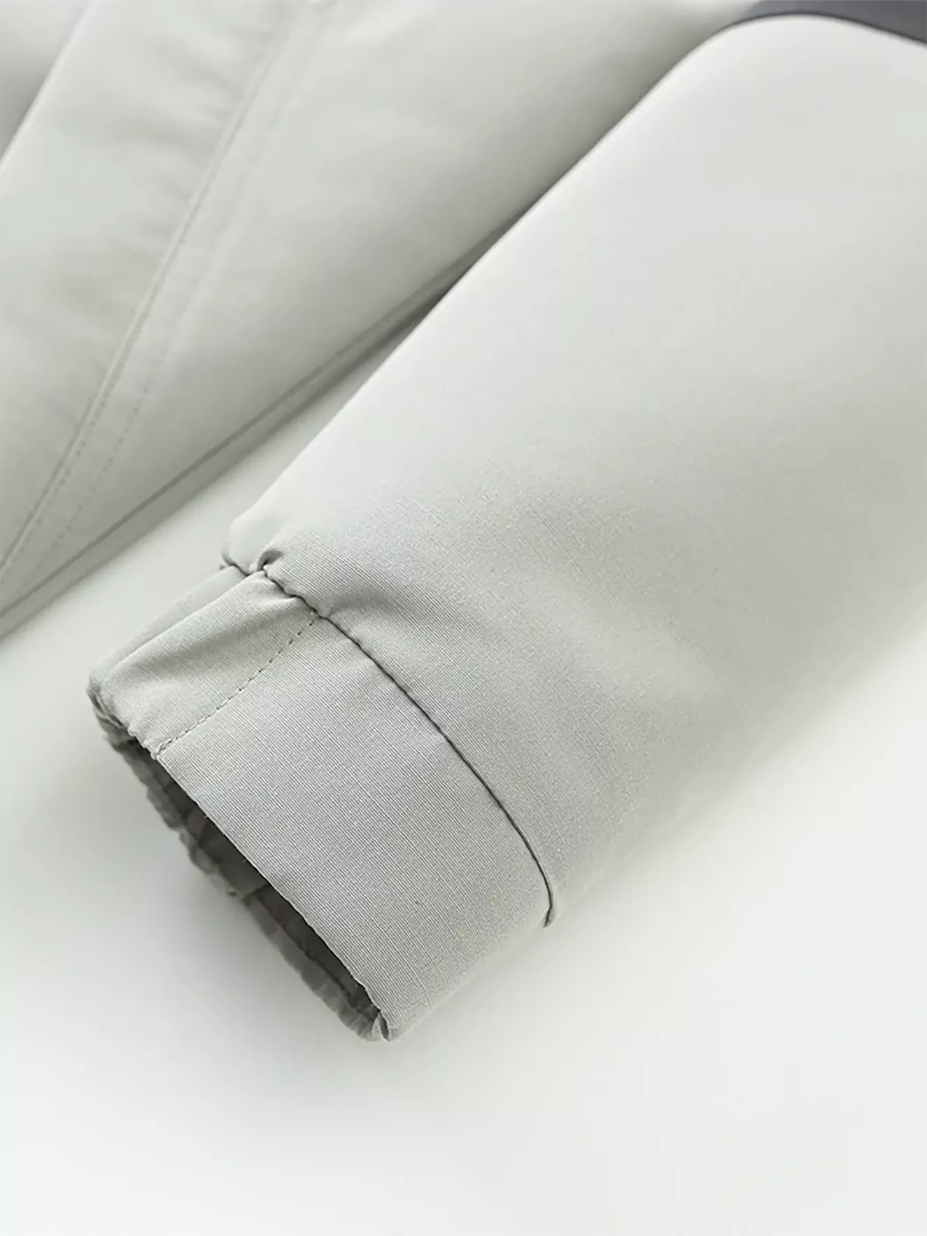 Áo Khoác Gió Nam Thể Thao 5S Fashion Kẻ Sọc Tay Slimfit AKG23020