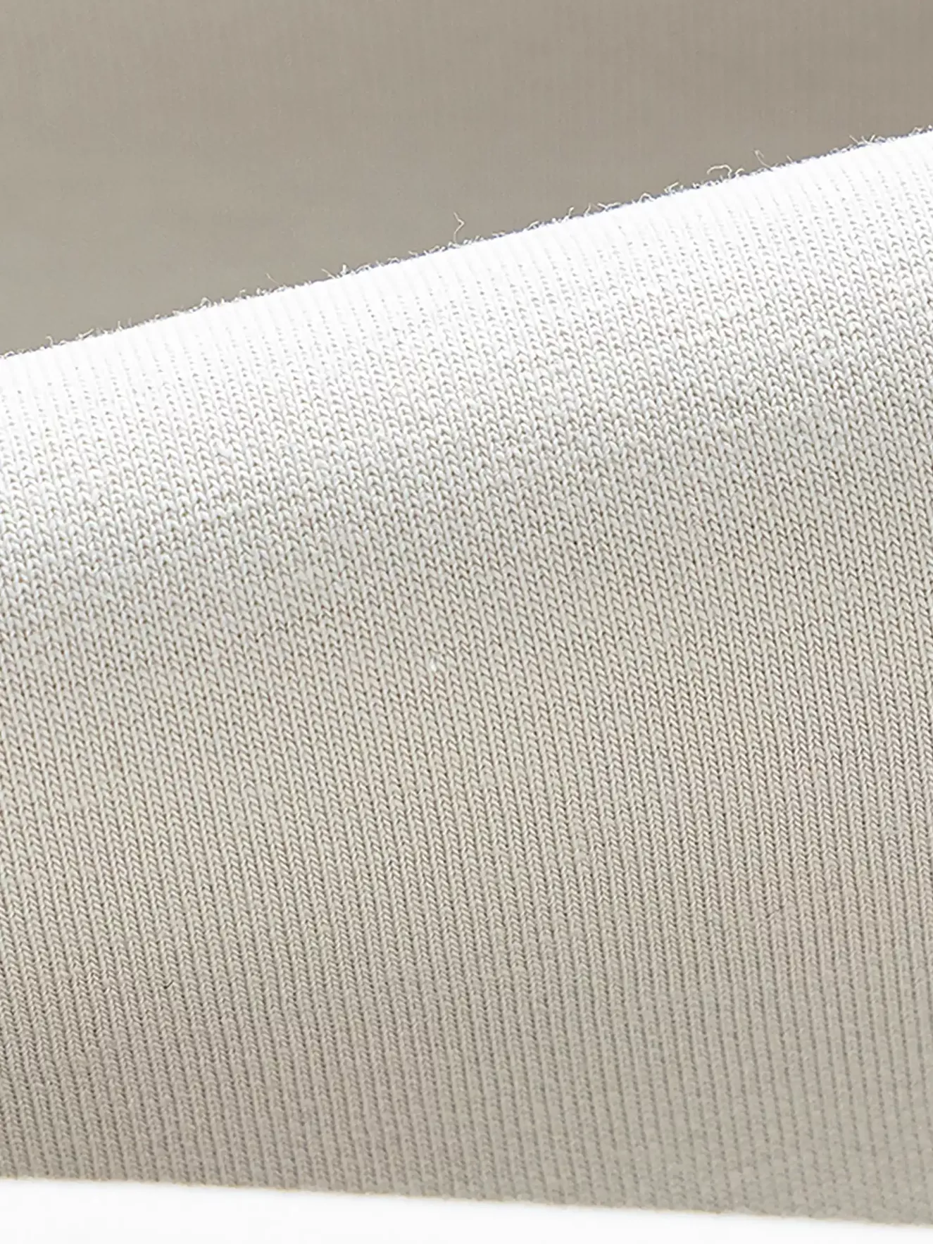 Áo Nỉ Cổ Tròn 5S Fashion In Nổi Slimfit ANO23016