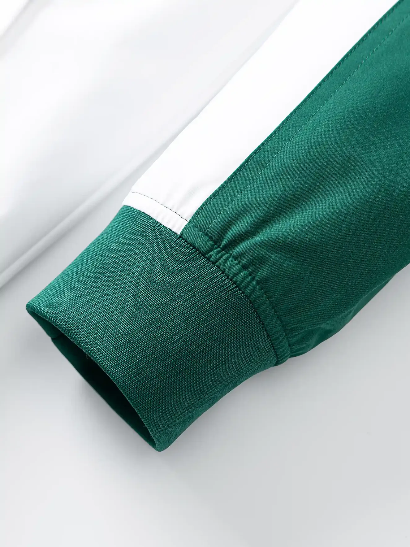 Áo Khoác Bomber 2 Lớp Lót Gió Phối Màu Tay Raglan 5S Fashion AKB23016