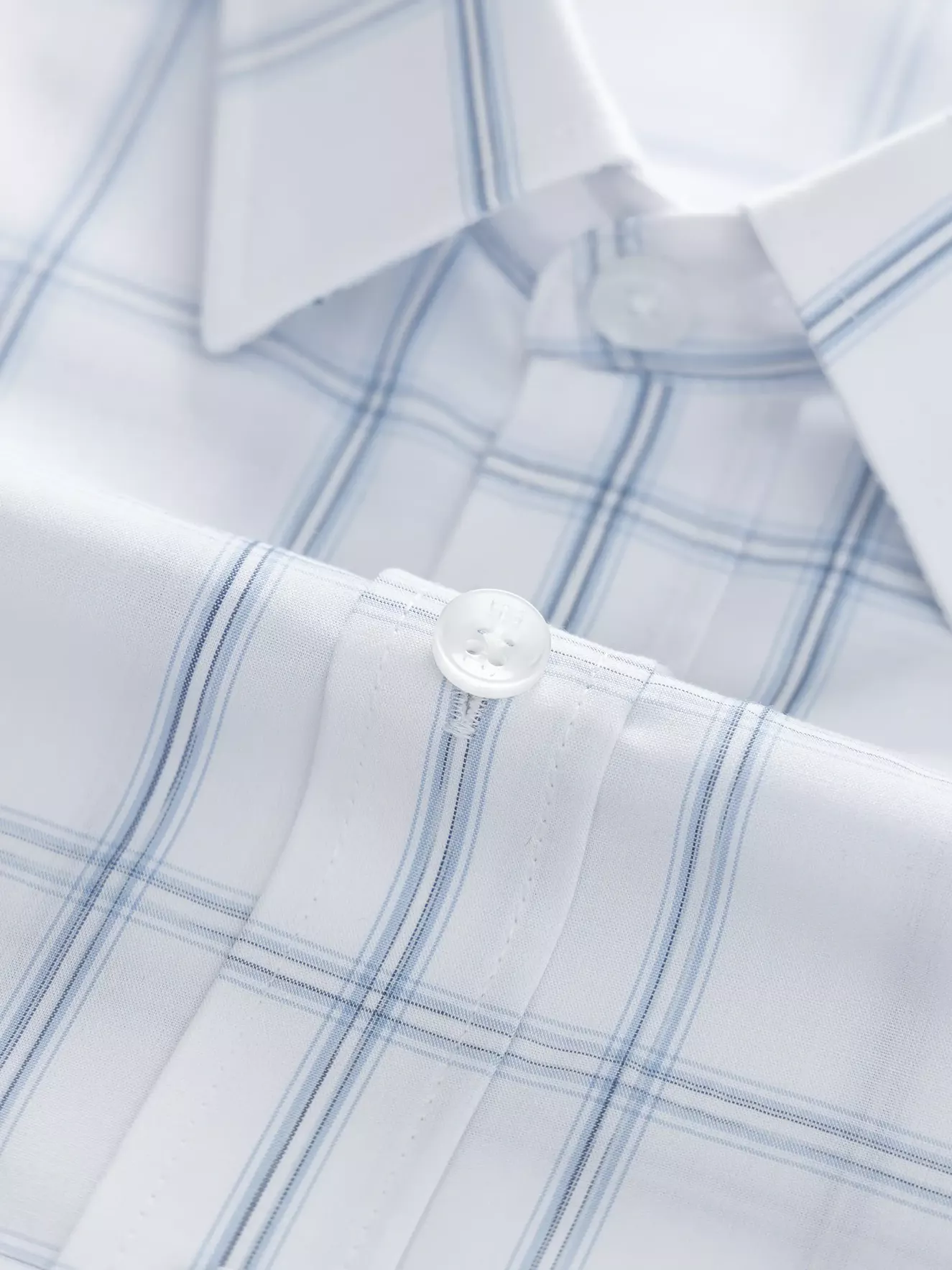 Áo Sơ Mi Nam Dài Tay Màu Trắng Kẻ Ô Slimfit ASM24009