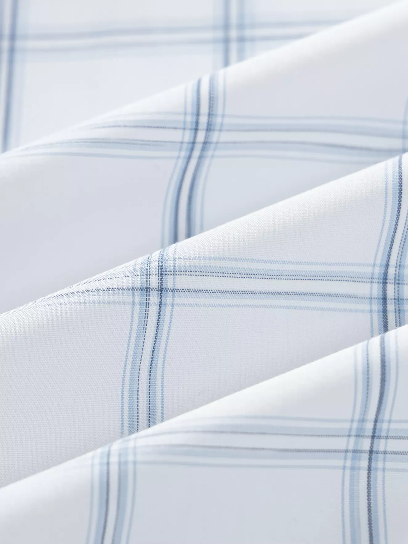 Áo Sơ Mi Nam Dài Tay Màu Trắng Kẻ Ô Slimfit ASM24009