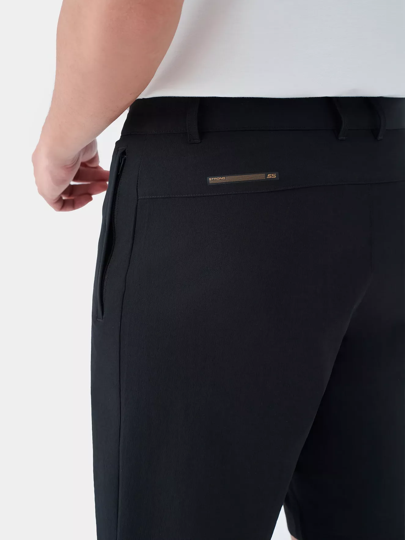 Quần Short Thể Thao Nam Cạp Cúc Phom Regular QST24006