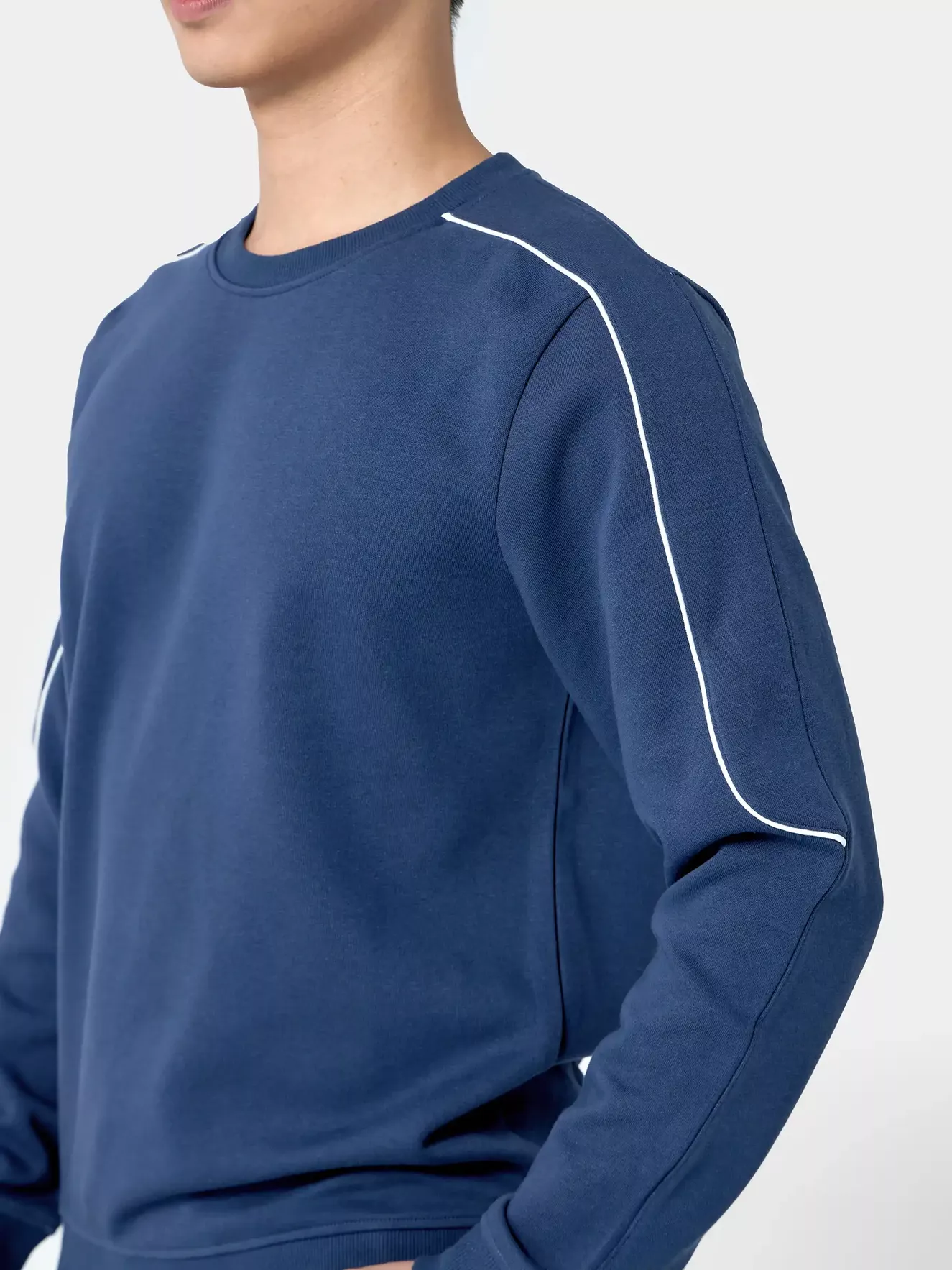 Áo Nỉ Nam Phối Line 5S Fashion Phom Slimfit BANI24020