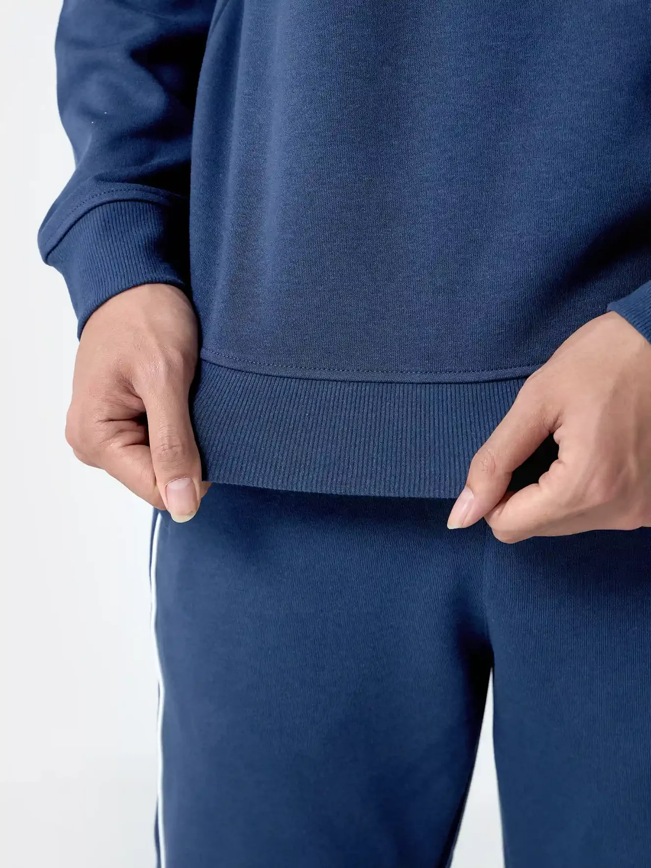 Áo Nỉ Nam Phối Line 5S Fashion Phom Slimfit BANI24020