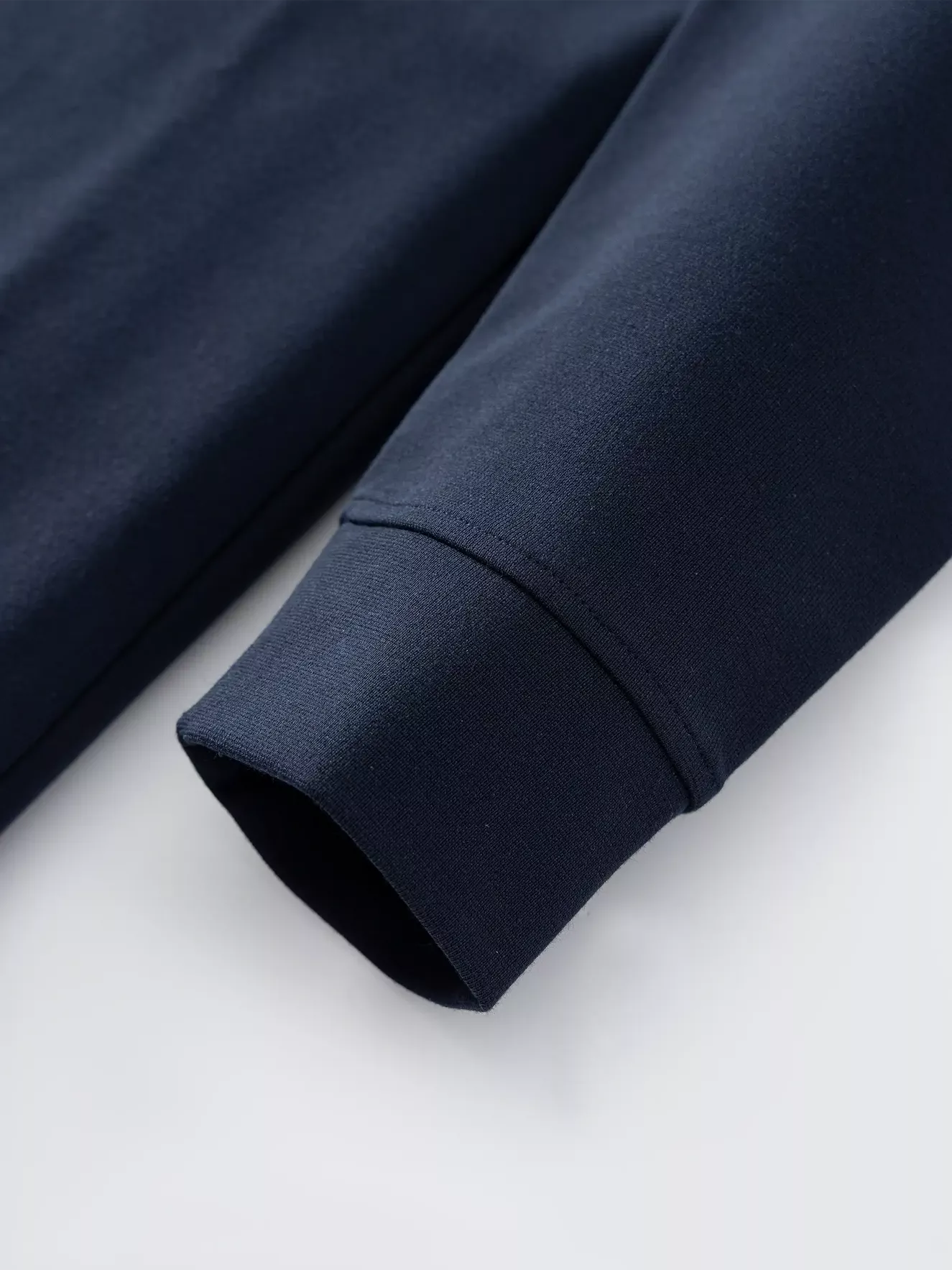 Áo Nỉ Nam Cổ Dệt Hiệu Ứng 5S Fashion Phom Casual BANI24009