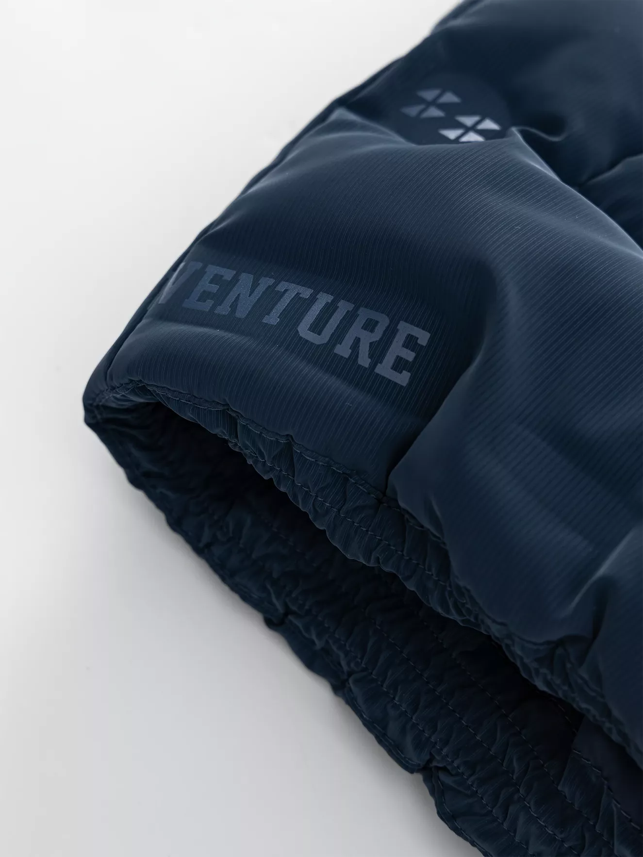 Áo Phao Cổ Trụ Seamless 5S Fashion Họa Tiết Phom Slimfit APH24029