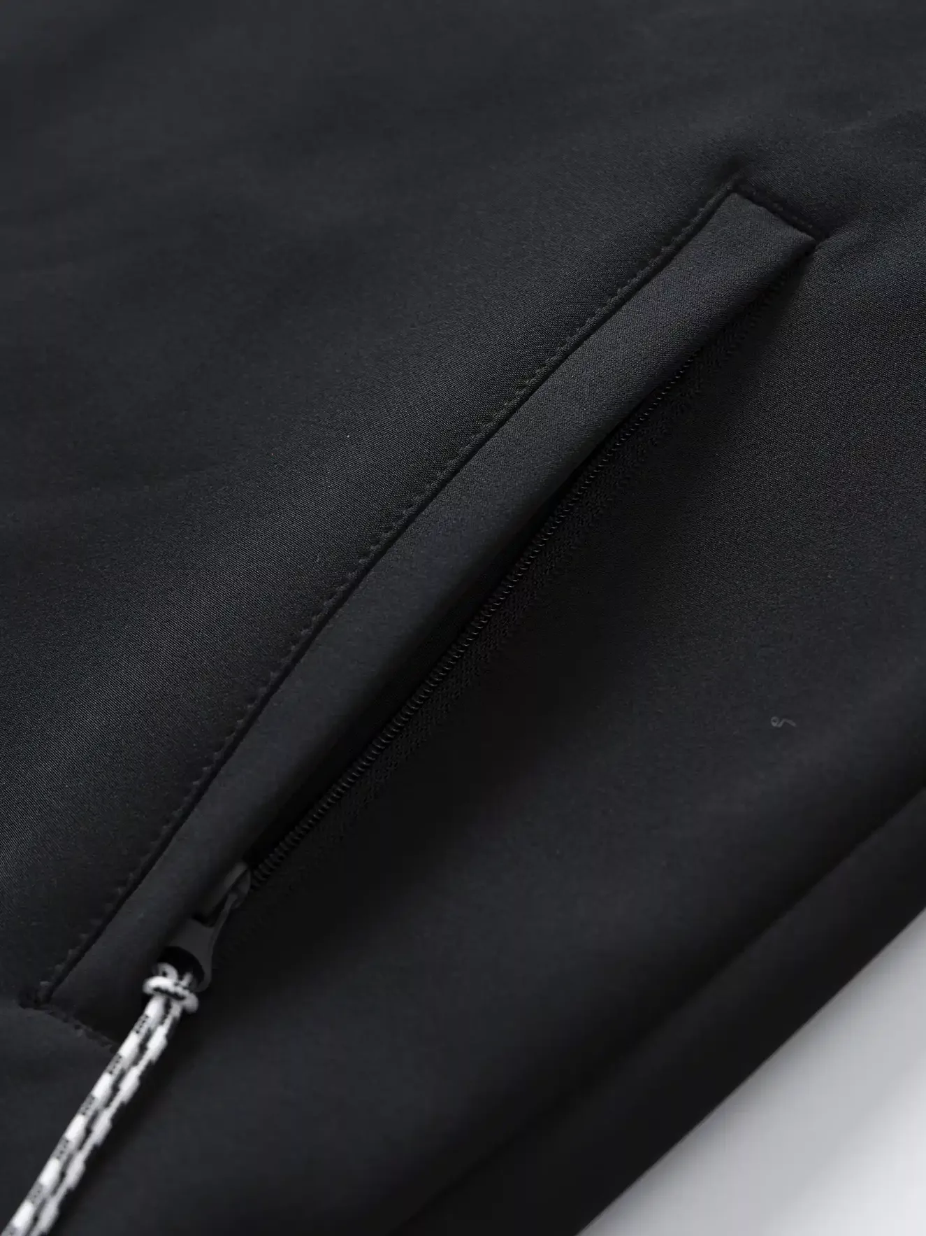 Bộ Quần Áo Gió 5S Fashion Có Mũ Liền Phom Slimfit BOG24005