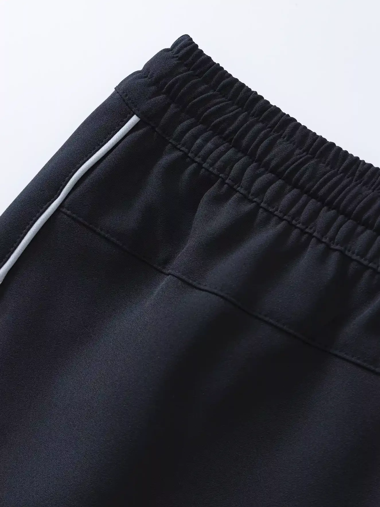 Bộ Quần Áo Gió 5S Fashion Có Mũ Liền Phom Slimfit BOG24005