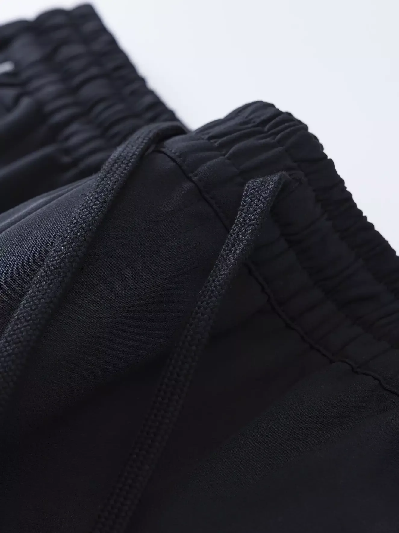 Bộ Quần Áo Gió 5S Fashion Có Mũ Liền Phom Slimfit BOG24005