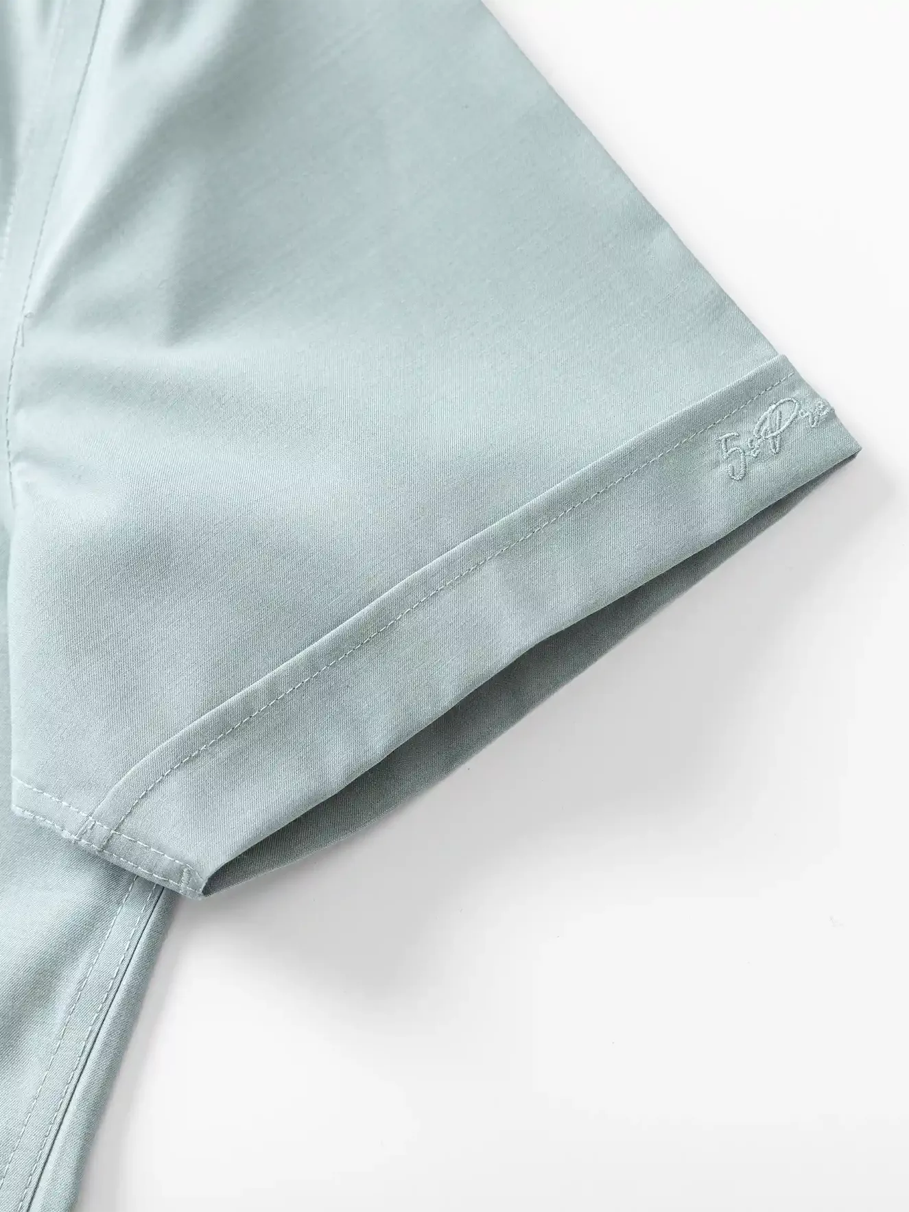 Áo Sơ Mi Nam Ngắn Tay 5S Fashion Trơn Slimfit ASC25018