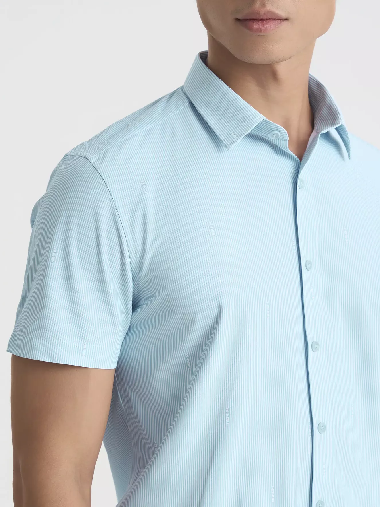 Áo Sơ Mi Nam Ngắn Tay 5S Fashion Kẻ Sọc Slimfit ASC25003