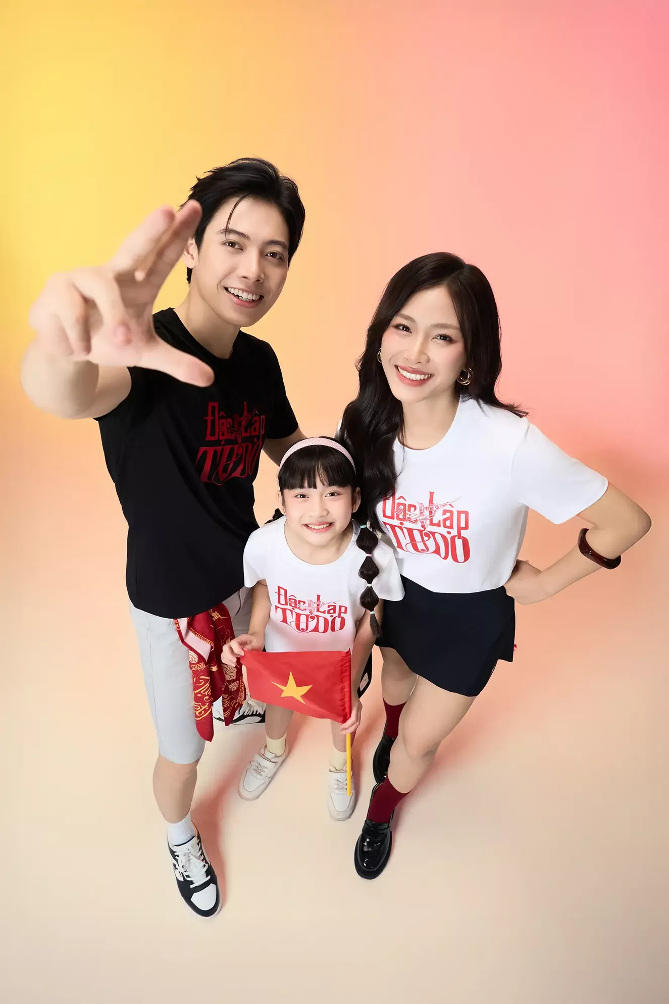 Áo Thun Cờ Đỏ Sao Vàng Unisex 5S Fashion In Độc Lập Tự Do ATS25080