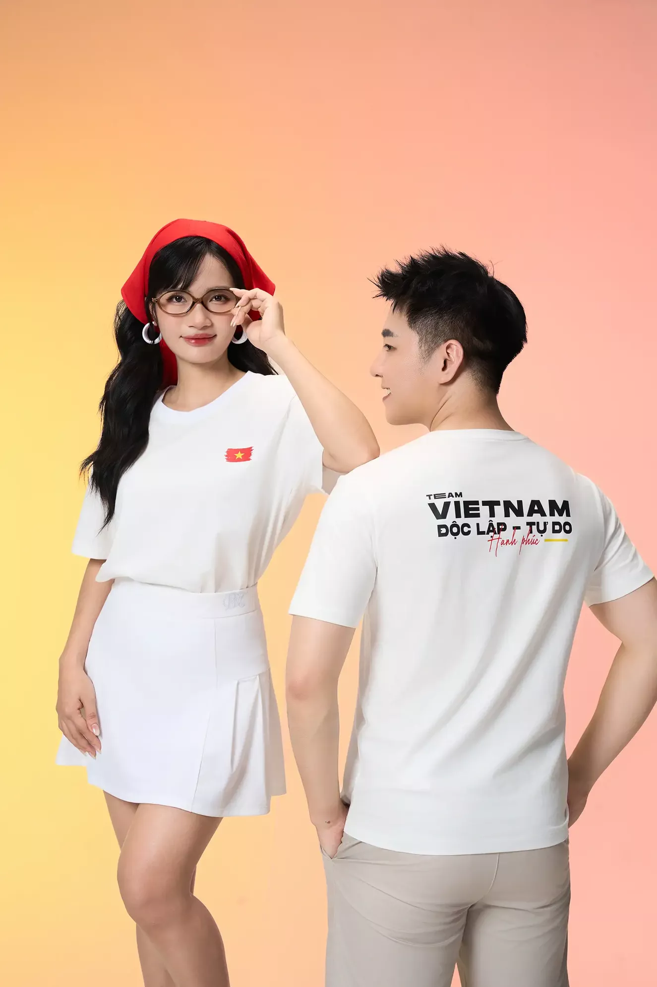 Áo Thun Cờ Đỏ Sao Vàng 5S FASHION In Lưng Phong Cách ATS25100