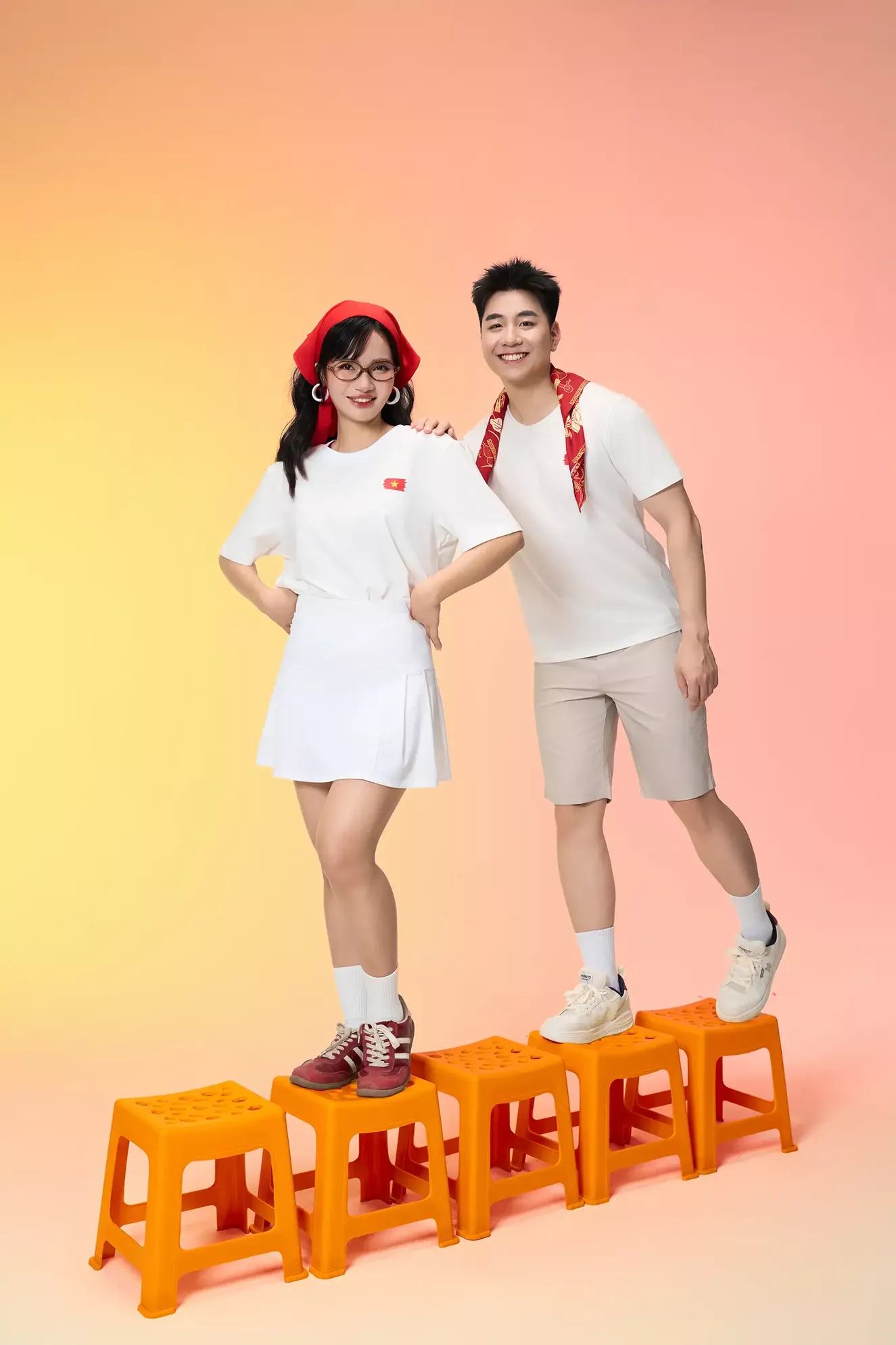 Áo Thun Cờ Đỏ Sao Vàng 5S FASHION In Lưng Phong Cách ATS25100