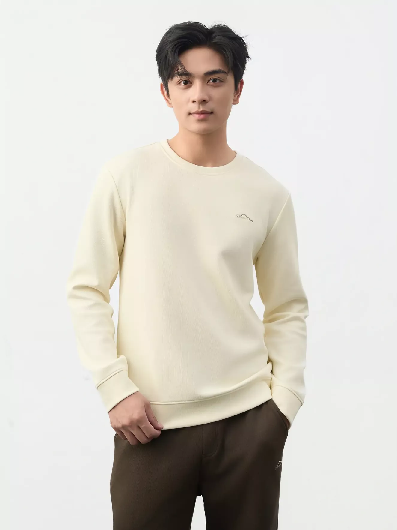 Áo Nỉ Nam S-WARM 5S Fashion Thêu Họa Tiết Phom Slimfit MBANI25013