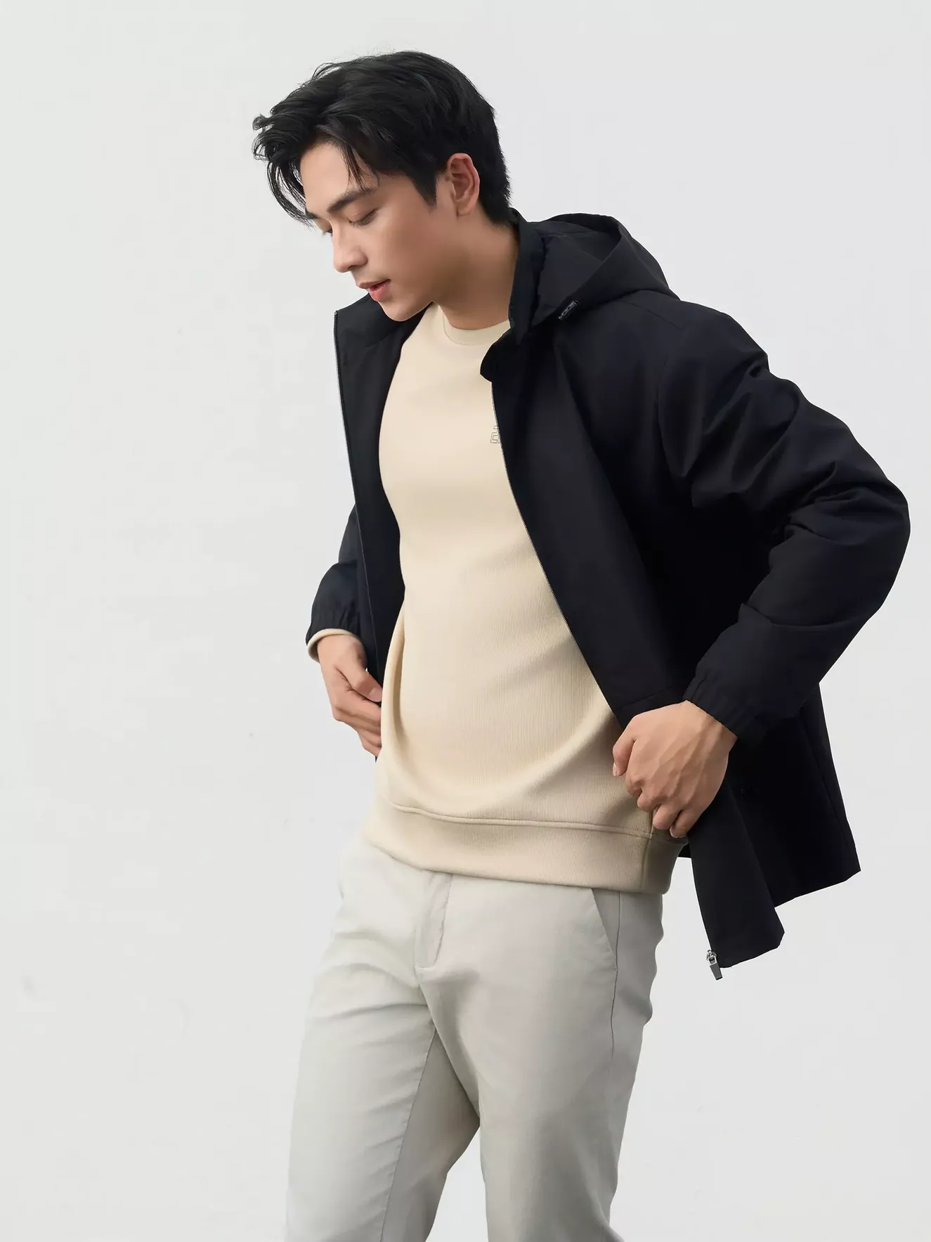 Áo Khoác Gió Nam Pro-DWR 5S FASHION Tay Raglan Có Mũ Tháo Được M0AKG25009