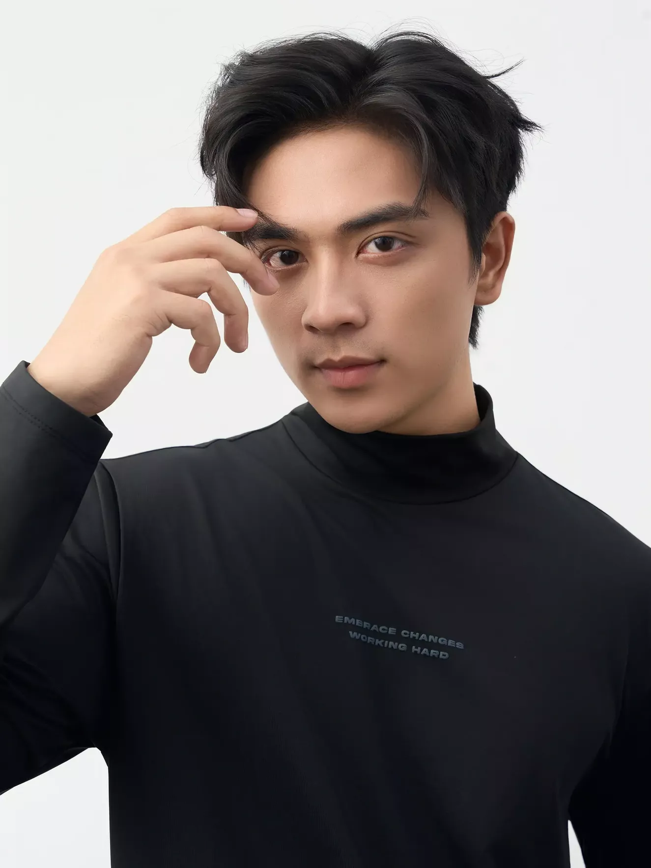 Áo Giữ Nhiệt Nam 5S Fashion Cổ Cao In Chữ Phom Slimfit M0AGN25001