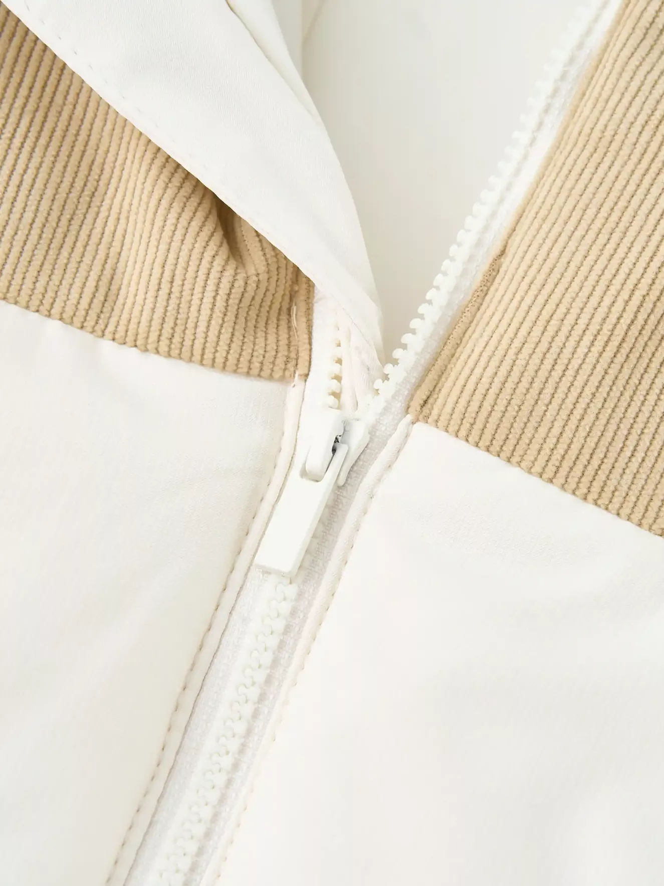 Áo Phao Nữ Can Phối Nhung Cổ Trụ 5S Fashion Phom Slimfit W0PHF25001