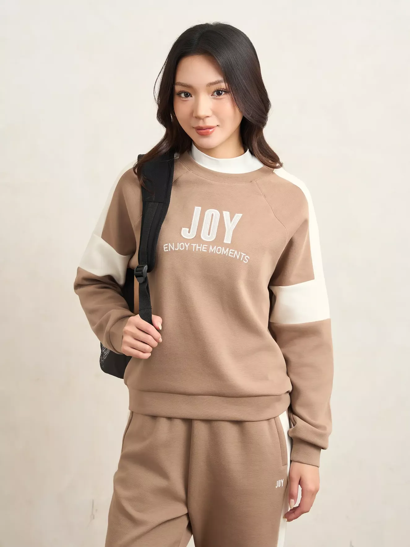 Áo Nỉ Nữ Can Phối 5S Fashion Tay Raglan Phom Regular WBANI25002