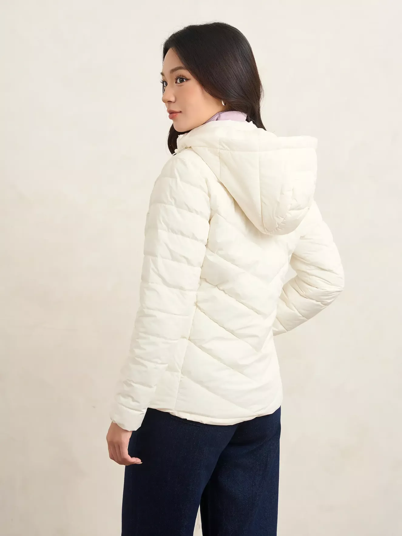 Áo Phao Nữ 5S Fashion Màu Đen Chần Bông Nhẹ Phom Slimfit W0APH25001