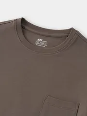 Áo Thun Bé Trai 5S Fashion Có Túi Ngực Phom Regular B0ATS26005