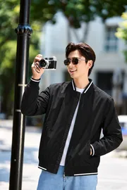 Áo Khoác Bomber Nam 5S FASHION Daily Jacket Vải Hiệu Ứng M0AKB26005