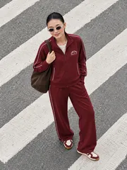 Set Bộ Nỉ Khóa Nữ SOFT EDGE 5S FASHION Phối Line Hiện Đại WBNK26018