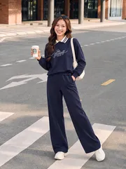 Bộ Nỉ Nữ Dài Tay 5S FASHION COZY CHIC S-SOFT Cổ Polo WBNI26017